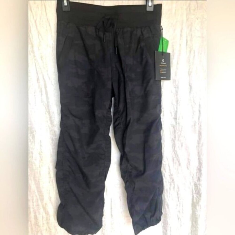 KYODAN active Athletic Wear Women’s Capris Sz XS NEW